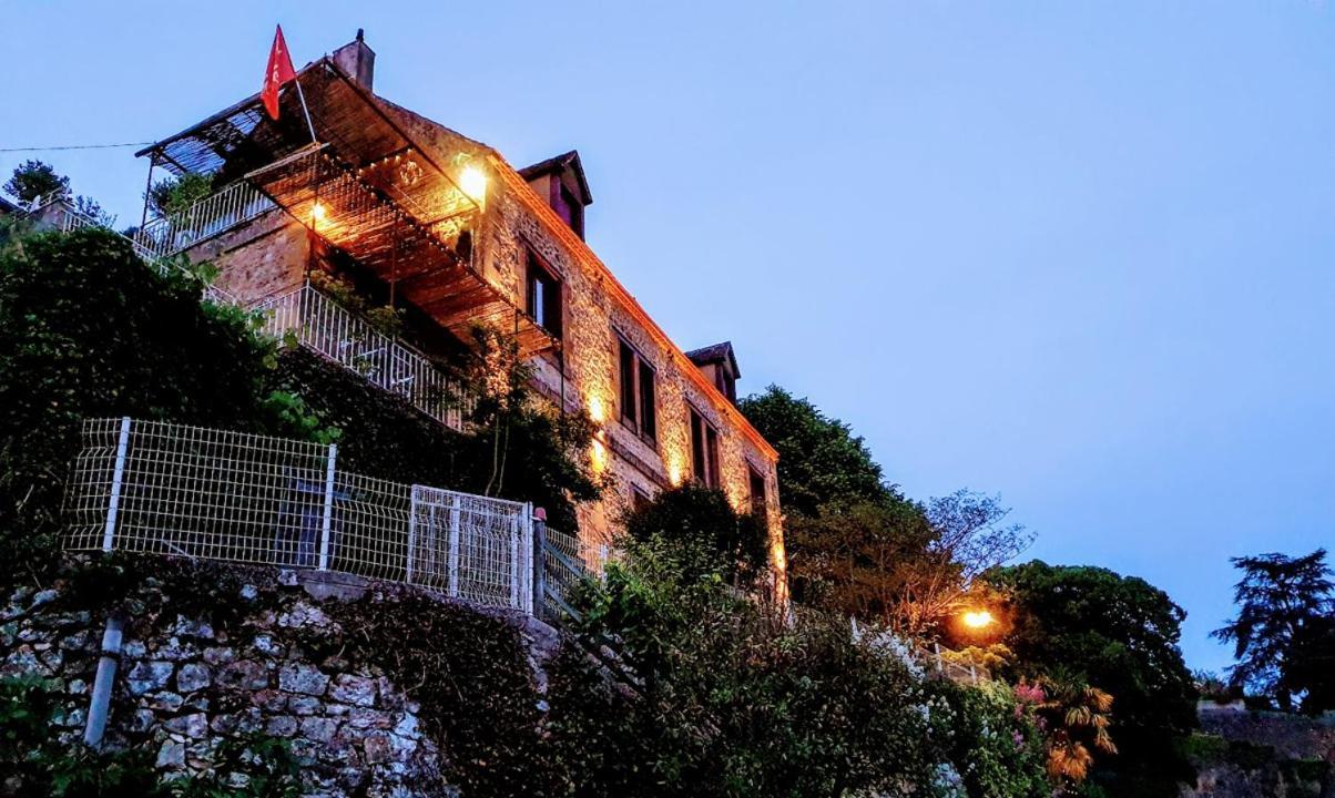 Les Hauts De Domme - Chambres D'Hotes Екстер'єр фото